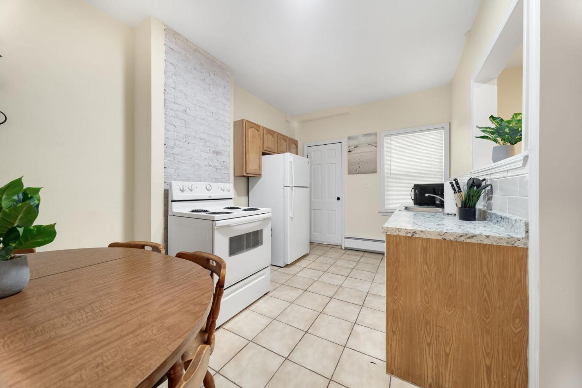 Newly Renovated 2Br1Ba Apt At The Boston City Exteriör bild